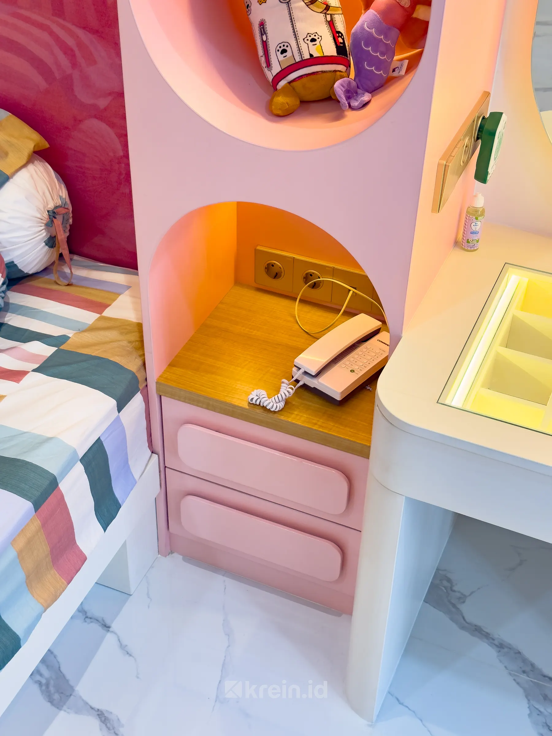 Rumah Tinggal Mr. RI (Girl's Bedroom) — Rumah Tinggal Mr. RI (Girl's Bedroom) — interior oleh KREIN Pekanbaru