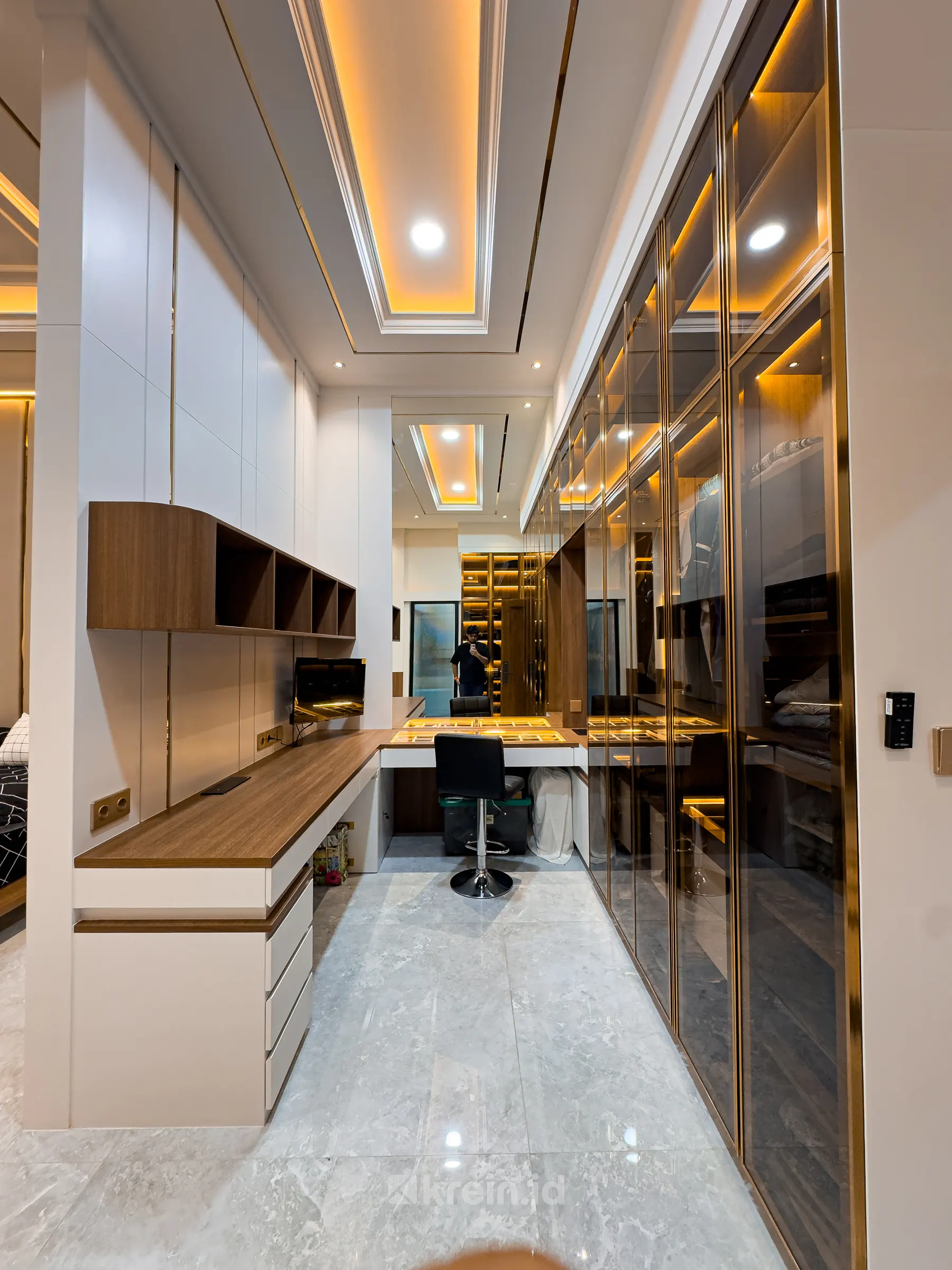 Rumah Tinggal Mr. RI (Master Bedroom) — Rumah Tinggal Mr. RI (Master Bedroom) — interior oleh KREIN Pekanbaru