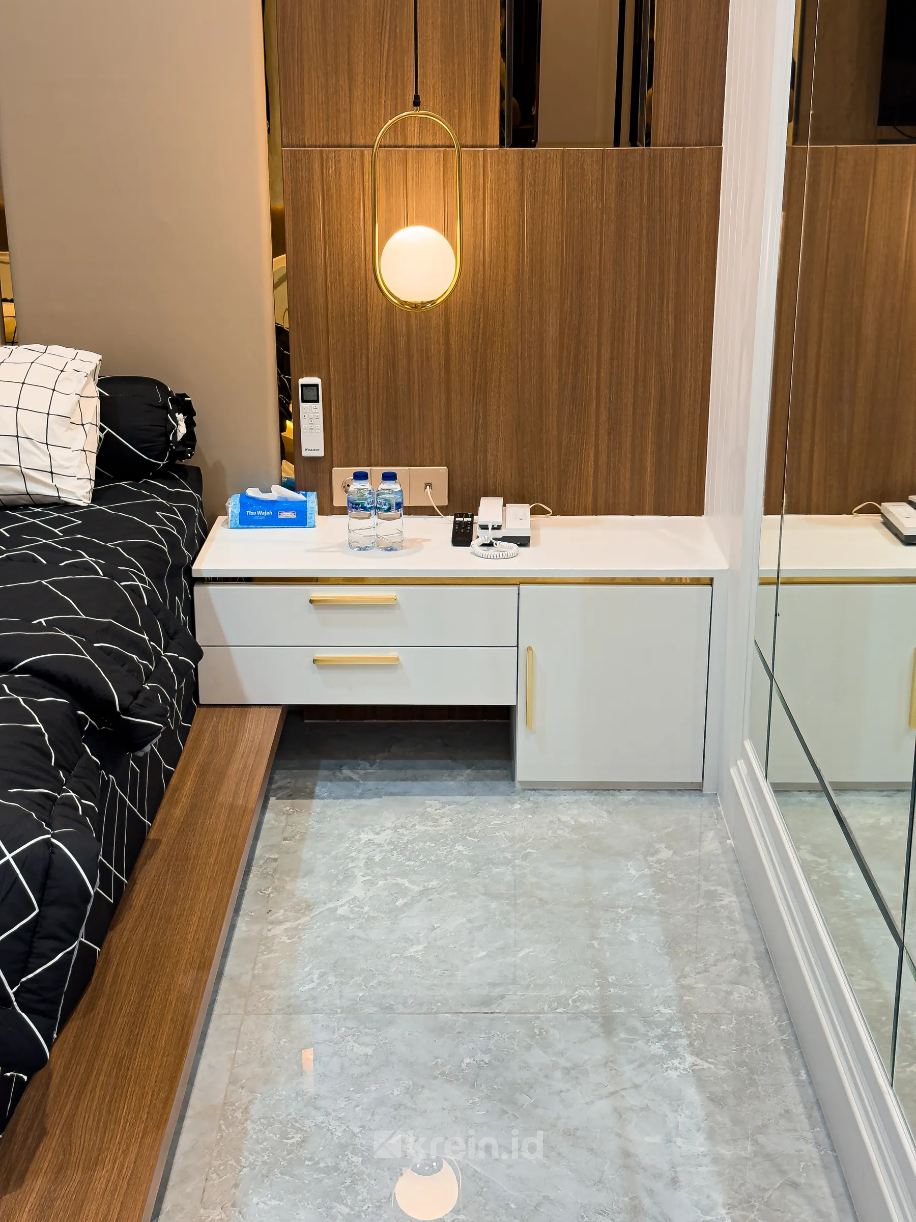 Rumah Tinggal Mr. RI (Master Bedroom) — Rumah Tinggal Mr. RI (Master Bedroom) — interior oleh KREIN Pekanbaru